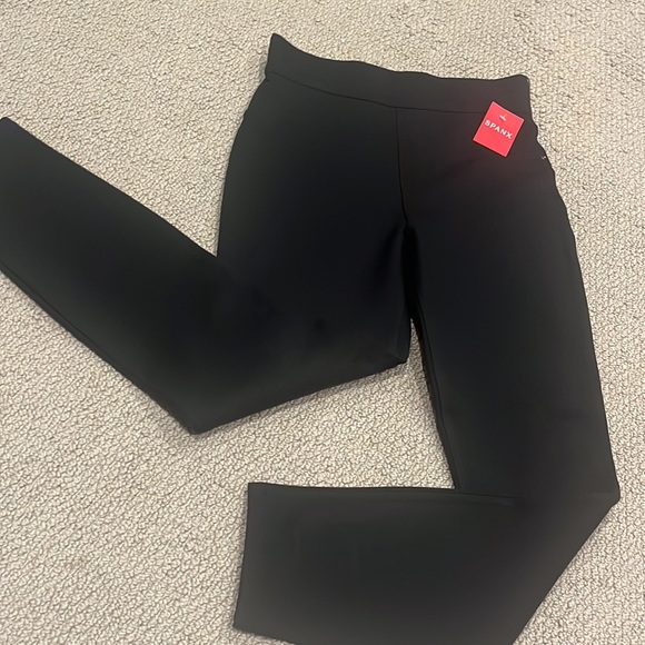 spanx The Perfect Pant Ankle 4-Pocket In Classic Black - Picture 4 of 6